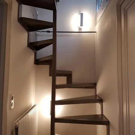La Demeure Du Passage Bed and Breakfast *